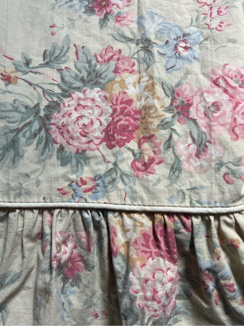 Vintage ECHO Cotton Floral Queen Flat Sheet & 2 King PillowCases * Ruffled Trim